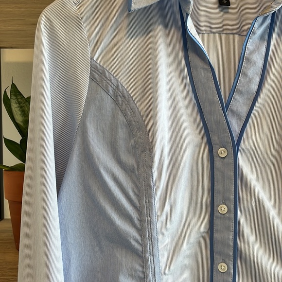 Express The Essential Button Up Collar Stripe Blouse Shirt, M - Picture 4 of 9